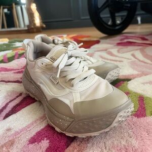 Vans Women's Beige and White MTE Ultra Range